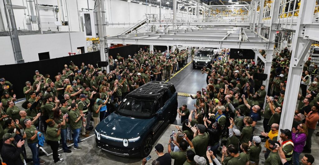 268434_Rivian_Factory_ATahlier_0009_3x4.jpg