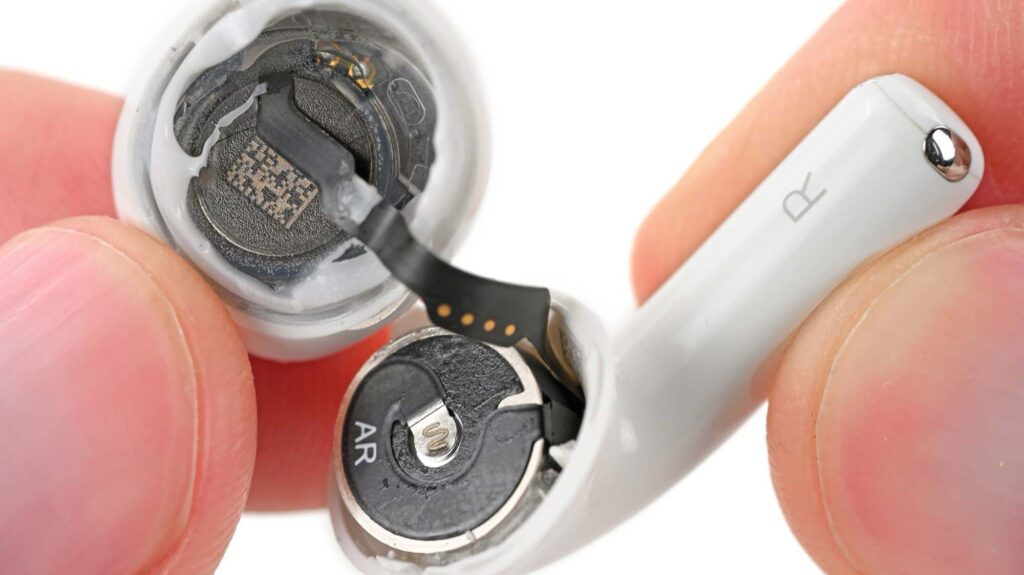 AirPods-5-teardown-removable-batteries-case-still-resistant.jpg