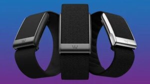 Apple-tests-prototypes-of-fitness-bracelet-without-Whoop-type-screen.jpg