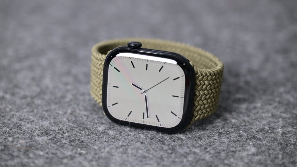 watchOS-2701-fixes-Apple-Watch-restart-bug-in-new-devices.jpg