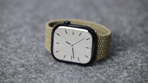 watchOS-2701-fixes-Apple-Watch-restart-bug-in-new-devices.jpg