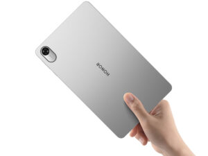 Affordable-97-inch-Honor-tablet-with-8000-mAh-battery-and-microSD.jpg