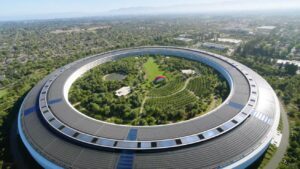 Apple-hires-Meta-VP-to-serve-as-head-of-global.jpg