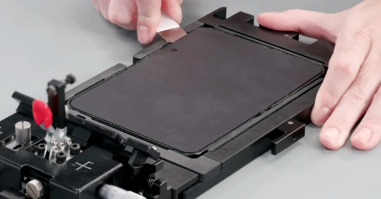 Apples-official-DIY-repair-guides-for-iPhone-Duo-are-now.jpg