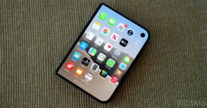 Gurman-iPhone-Duo-2-prototypes-with-Face-ID-are-already.jpg