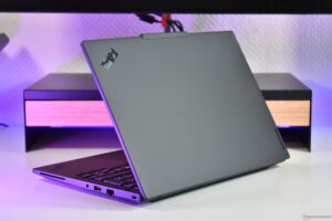 Lenovo-ThinkPad-T14-G7-vs-Dell-Pro-5-14-inch-mainstream.JPG