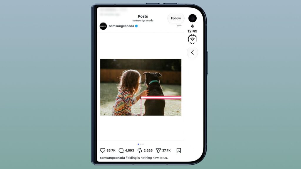 Samsung-mocks-iPhone-Duo-display-cracks-in-new-ad-campaign.jpg