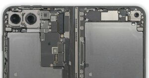 iFixit-takes-apart-the-iPhone-Duo-and-identifies-the-possible.jpg